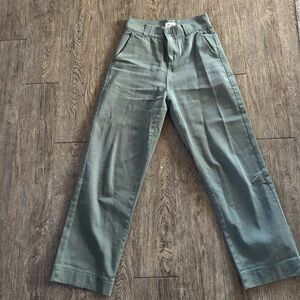 Women's Straight Leg Pants in Green
